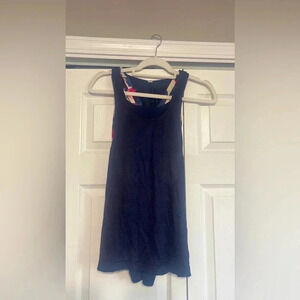 Lululemon Navy Blue Tank with built in bra sz 4